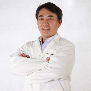 Dr. Eduardo Yoshizaki