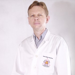 Dr. Néstor Rojas