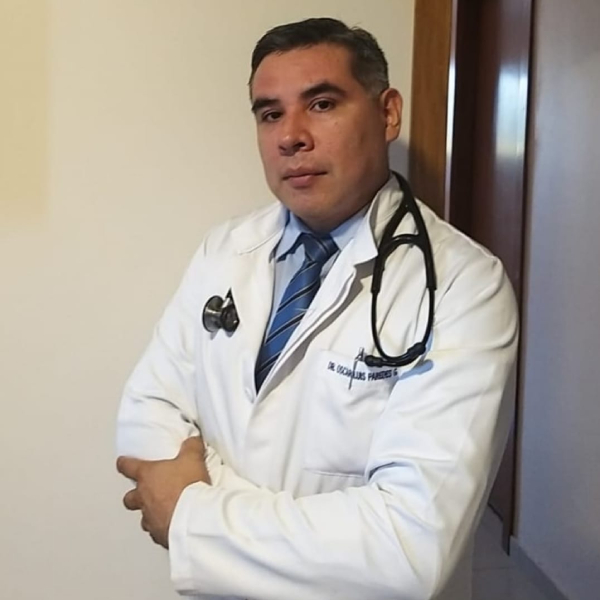 Dr. Oscar Paredes